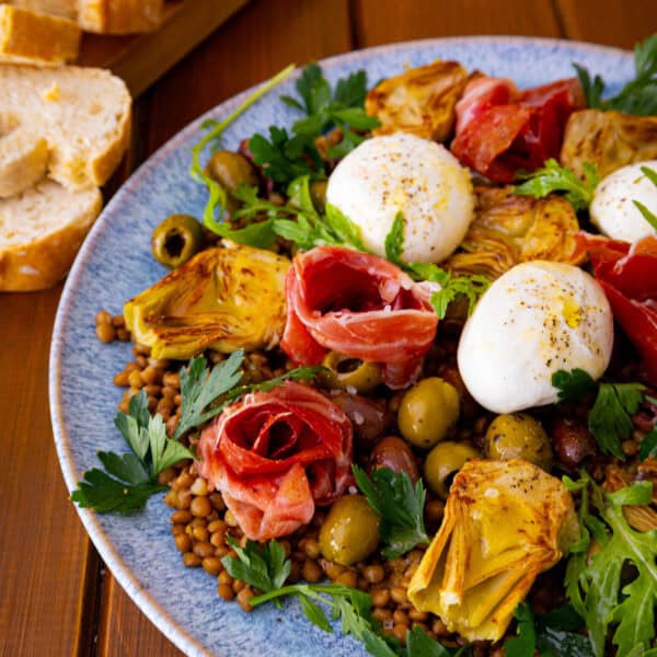 Mediterraner Linsensalat - perfekte sommerliche Vorspeise